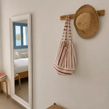Little Beachfront In Kamares, Sifnos